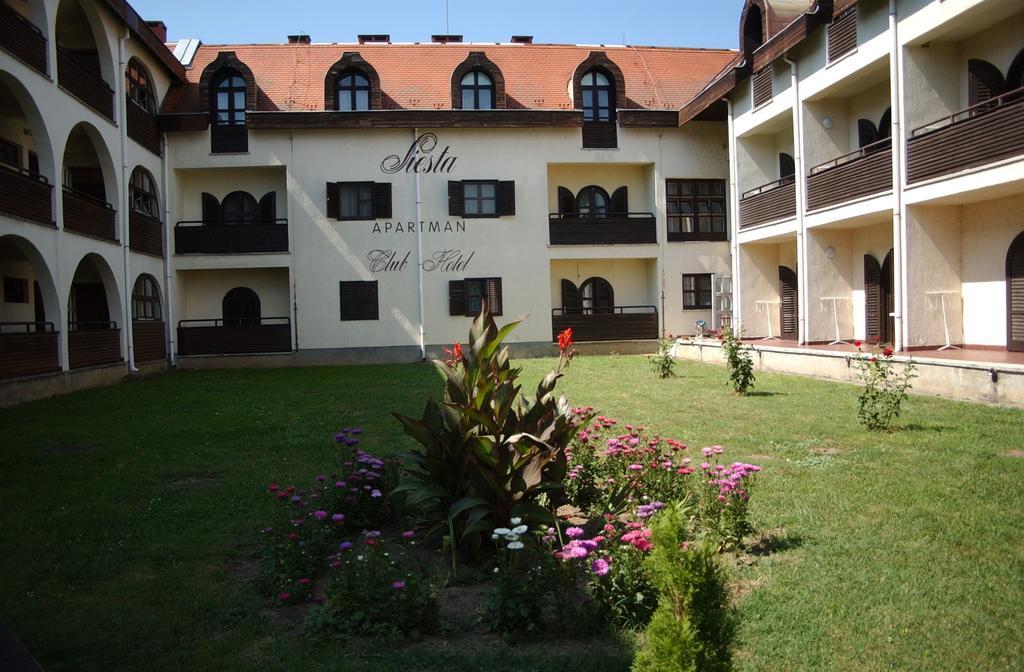Siesta Club Hotel Harkány Zewnętrze zdjęcie