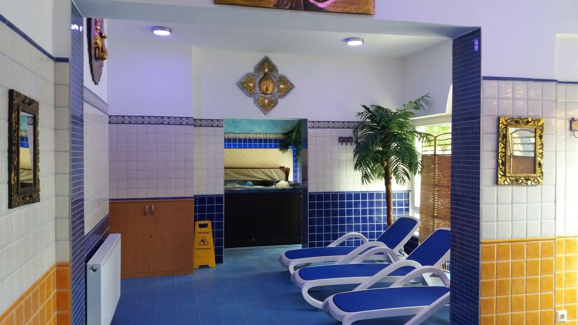 Siesta Club Hotel Harkány Zewnętrze zdjęcie