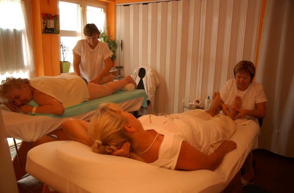 Siesta Club Hotel Harkány Zewnętrze zdjęcie
